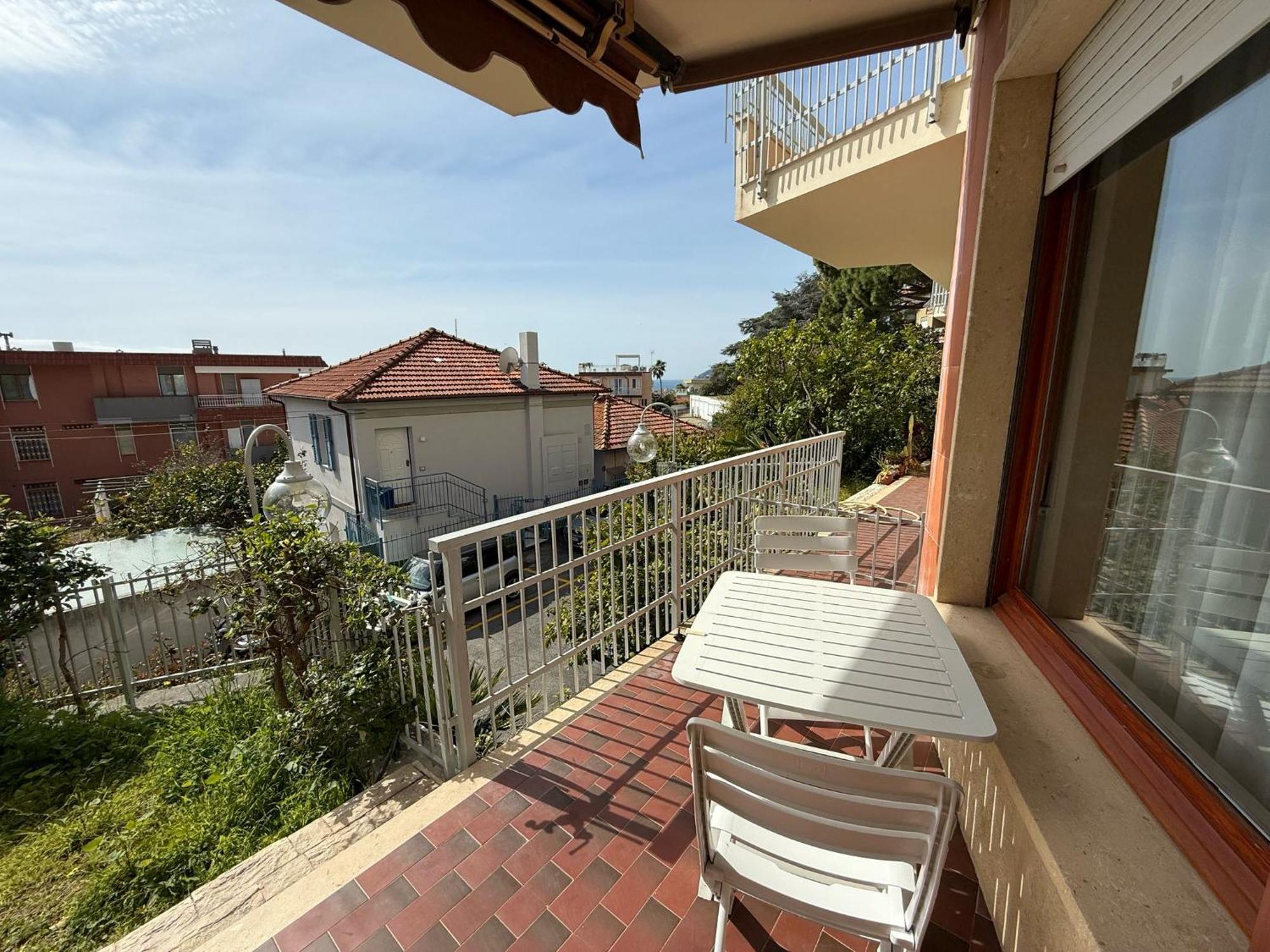 Wh - Appartamento Siccardi In Zona Residenziale Con Posto Auto Sanremo Exteriér fotografie